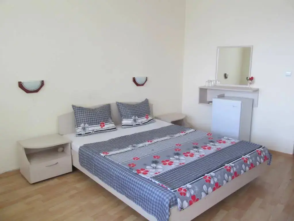Созополь: Guesthouse Nick