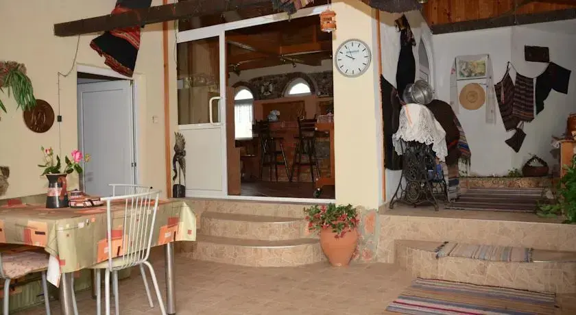 Балчик: Guest House Mezhdu Dva Svyata-Stamovi