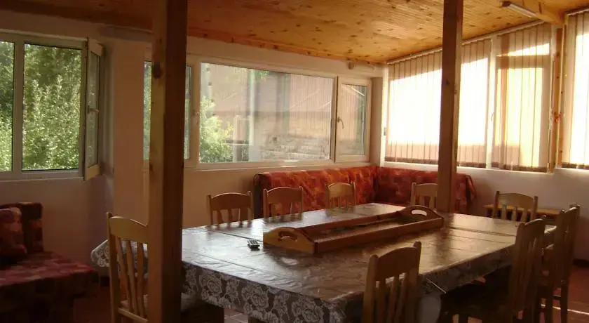 Лозенец: Dimitrovi Guest House