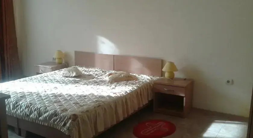Балчик: Izgrev Apartments