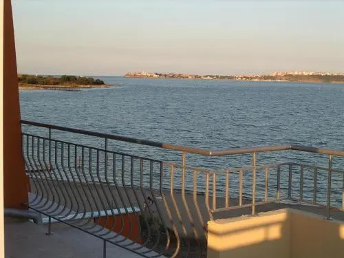Созополь: Family Hotel Littoral