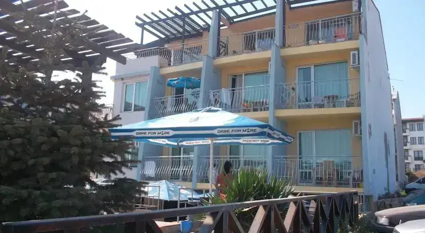 Family Hotel Littoral — фото 1