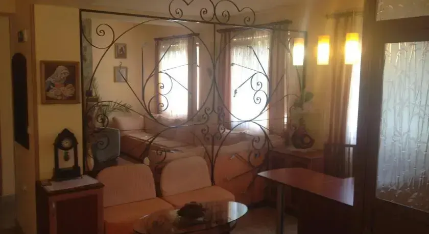 Троян: Guest House Milena