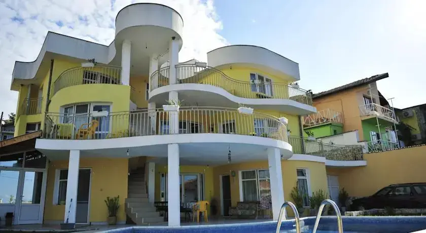 Балчик: Eli Guest House