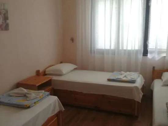 Черноморец: Yanevi Apartments