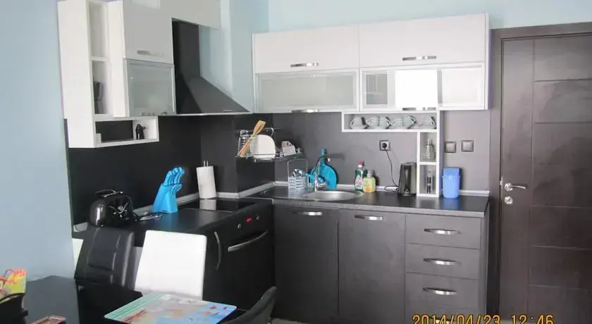 Черноморец: Akra Apartments
