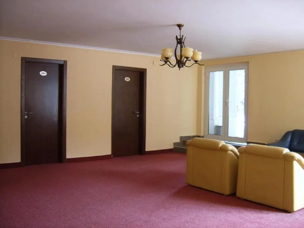 Варна: ADIS Holiday Inn Hotel