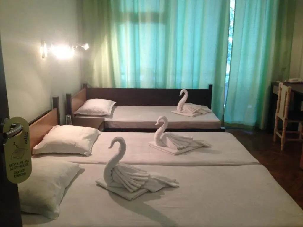 Варна: ADIS Holiday Inn Hotel