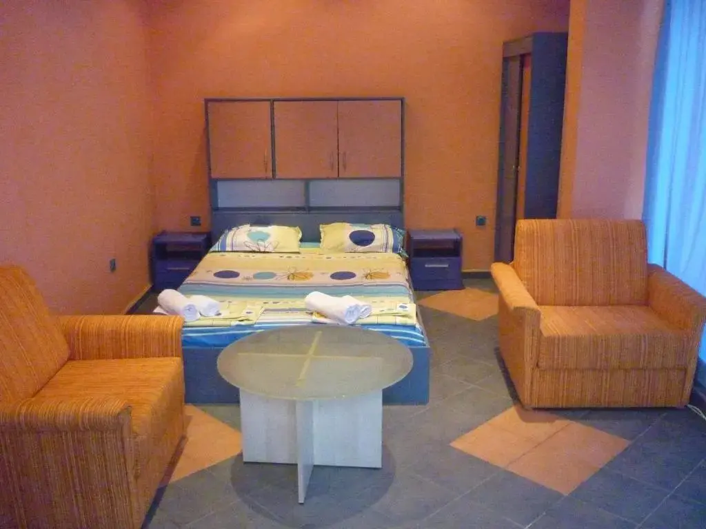 Приморско: Dara Hotel