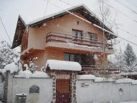 Перник: Hadji Bulev House