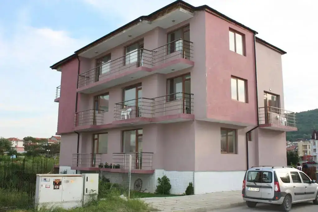 Family Hotel Bordo House — фото 1