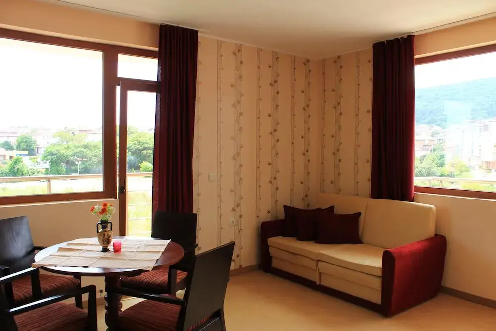 Обзор: Family Hotel Bordo House