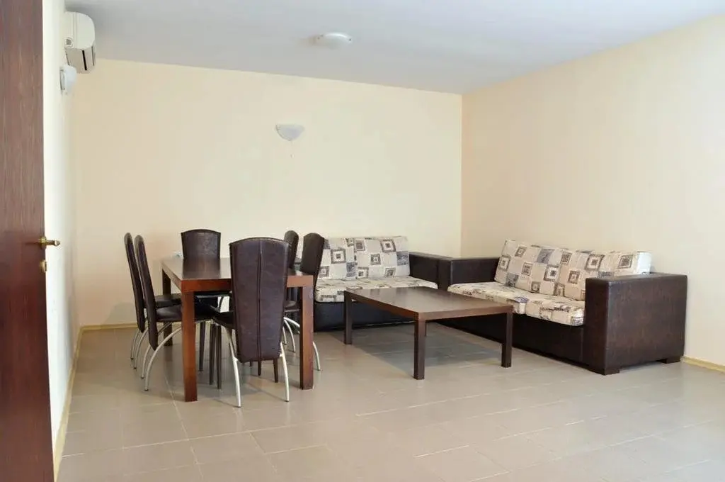 Варна: Bor Holiday Village
