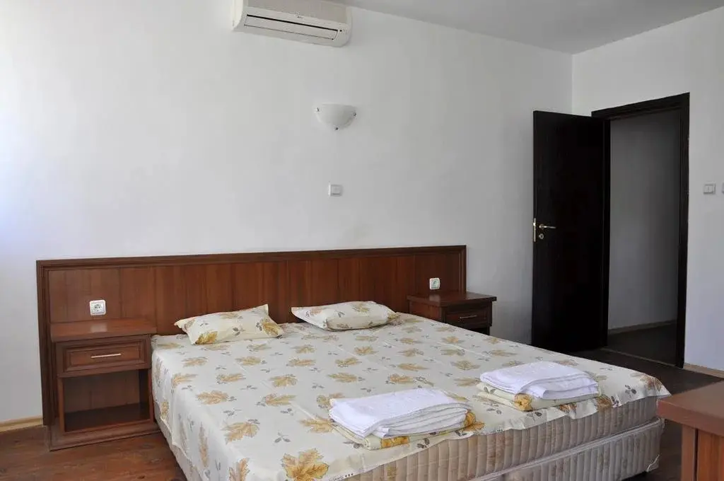 Варна: Bor Holiday Village