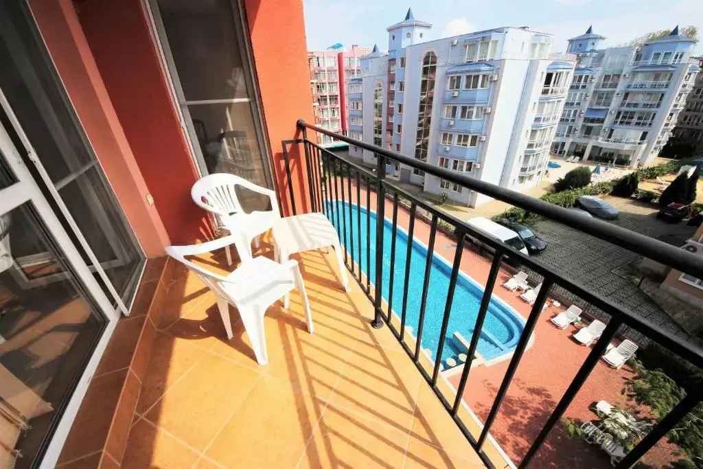 Солнечный берег: Menada Sunset Beach Apartments