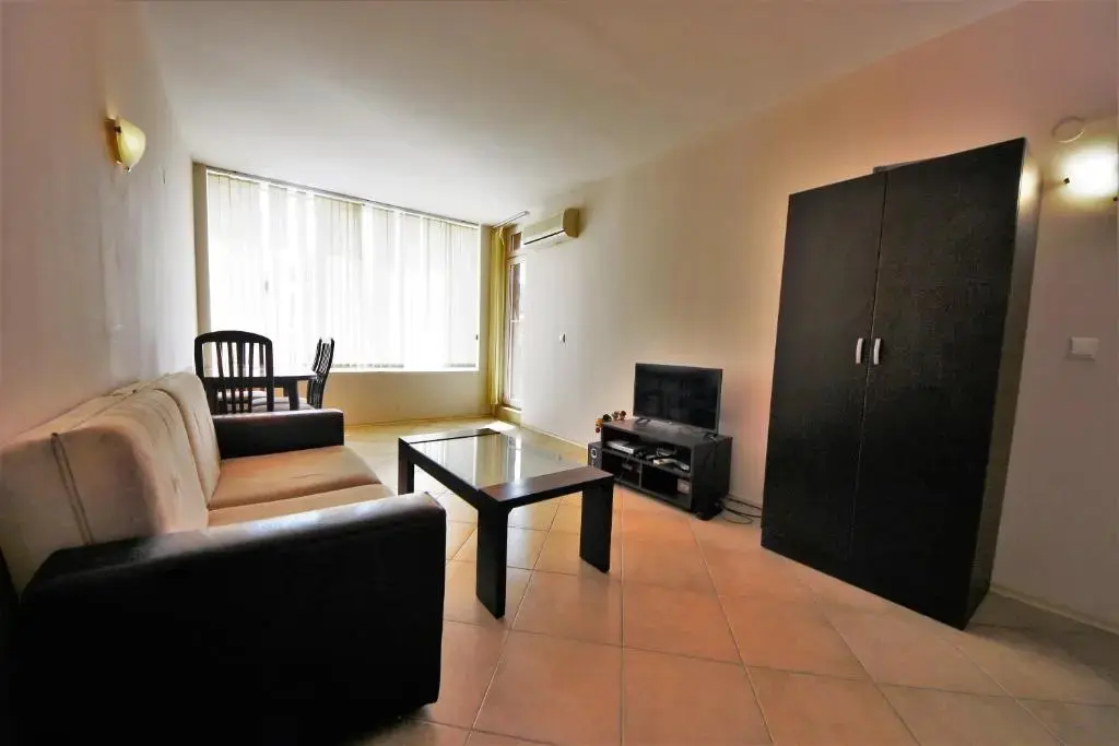 Солнечный берег: Menada Sunset Beach Apartments