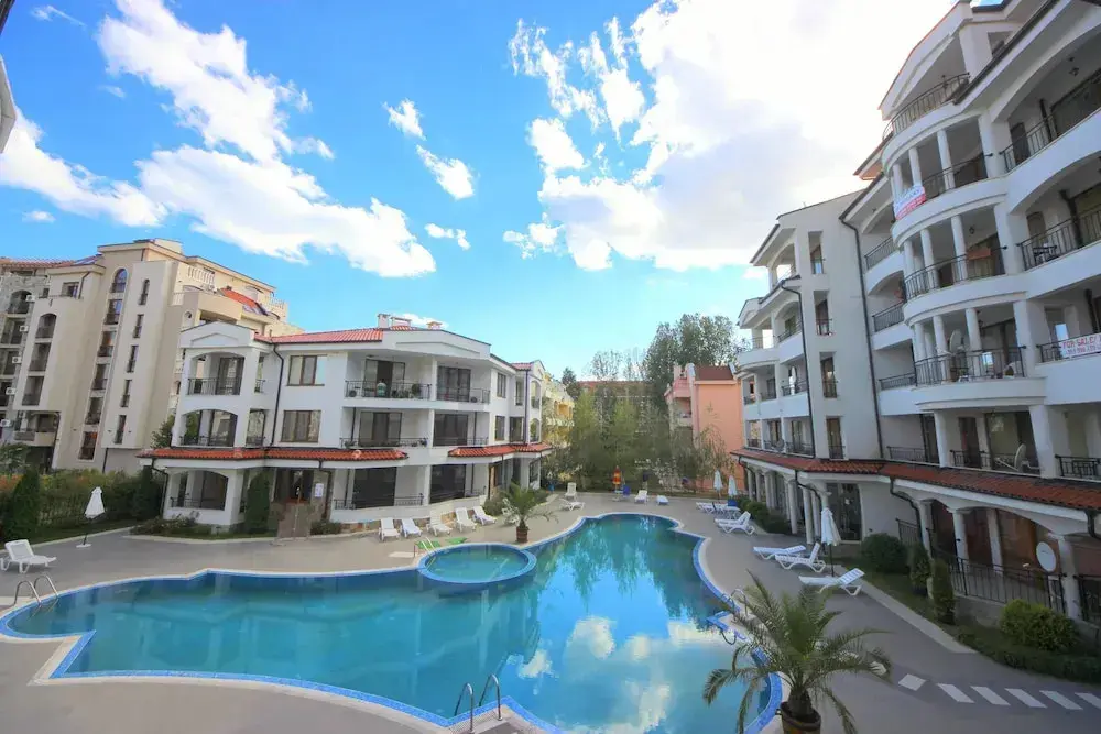 Солнечный берег: Menada Chateau Valon Apartments