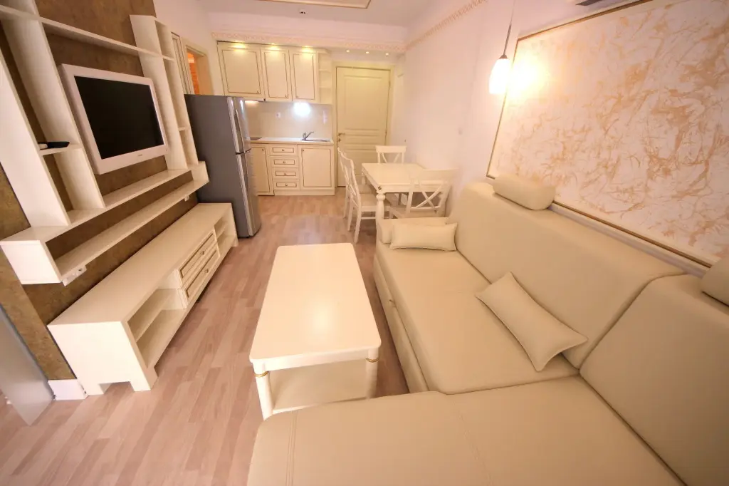 Солнечный берег: Menada Golden Rainbow Apartments