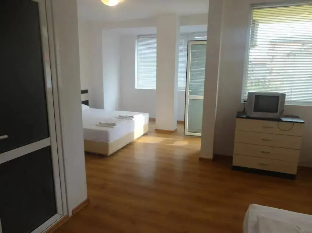 Приморско: Jelezchevi Guest Rooms