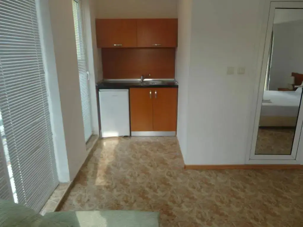Приморско: Jelezchevi Guest Rooms