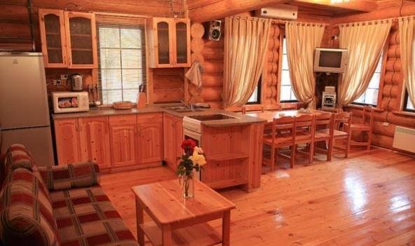 Сасыколи: Рыболовно-охотничья база Поплавок на Ахтубе