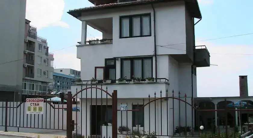 Blue Summer Guest House — фото 1