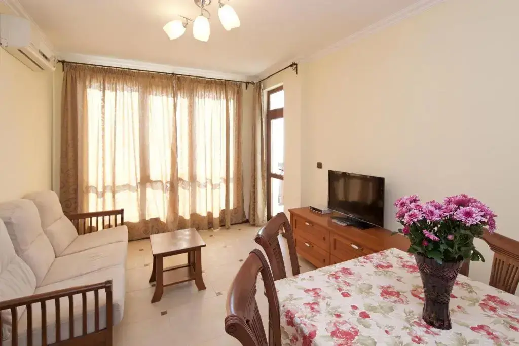 Свети Влас: Mars Apartments in Tryavna Beach Complex