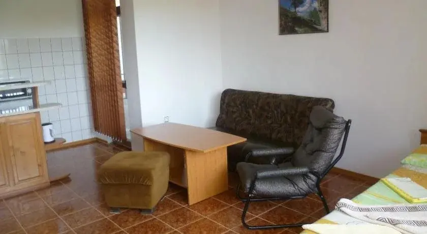 Черноморец: Coral Family Hotel