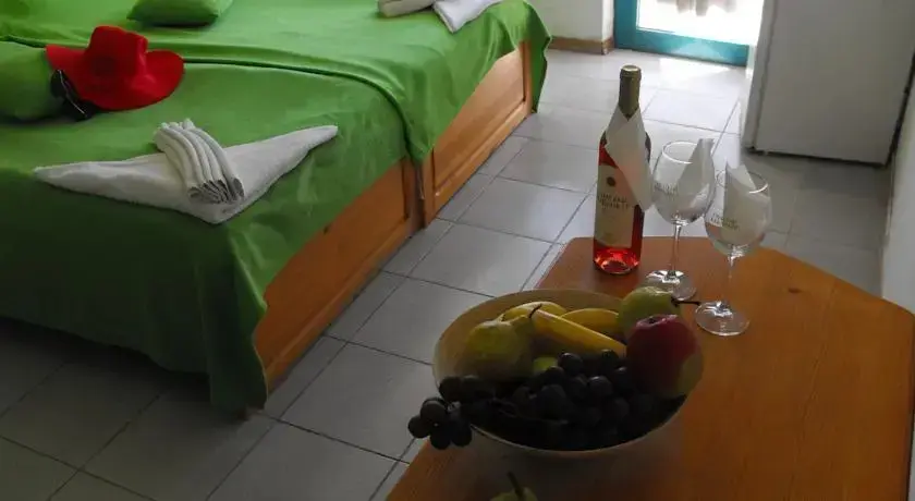 Приморско: Hotel Familiya Club