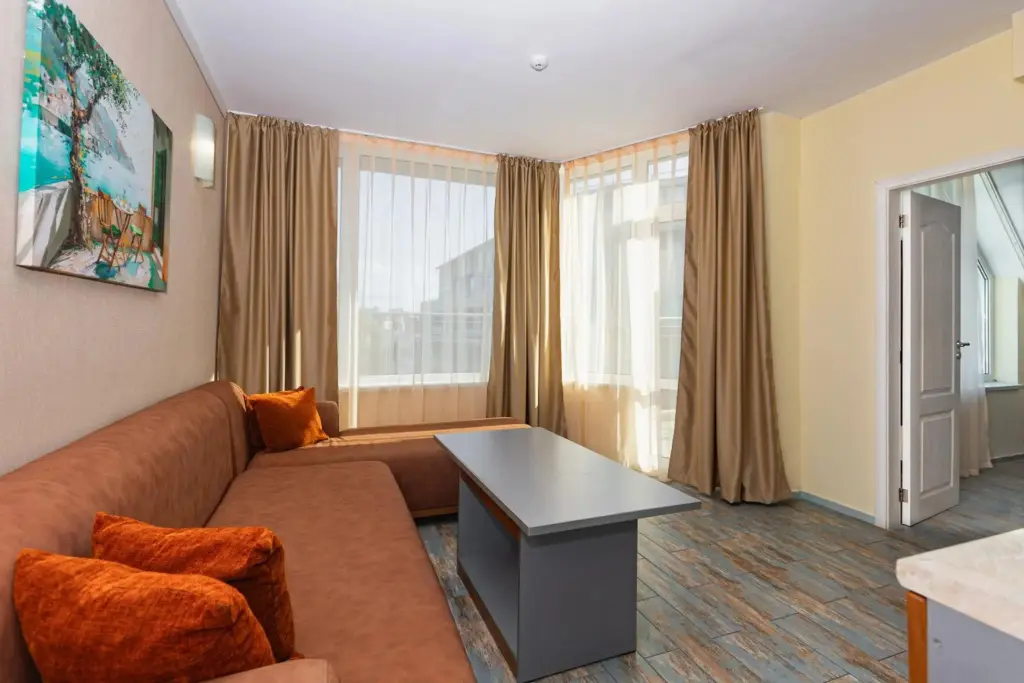 Солнечный берег: Favorit Aparthotel