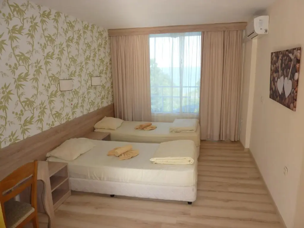Варна: Hotel Zarya