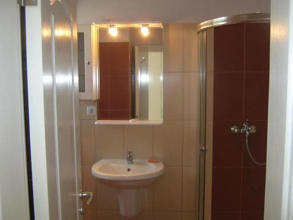 Варна: Guest House Roni