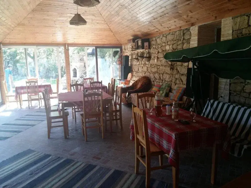 Палици: House for Friends Guest House