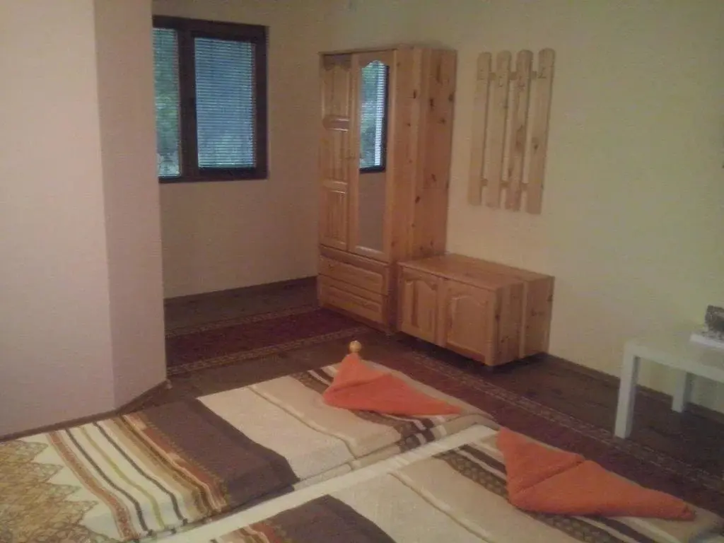 Палици: House for Friends Guest House