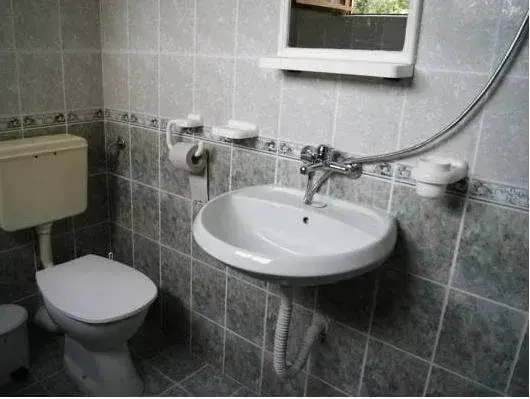 Черноморец: Kastela Guest House