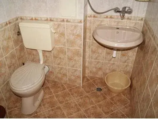 Черноморец: Kastela Guest House