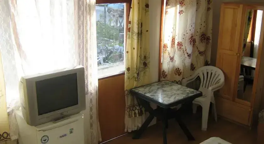 Ахтопол: Zelenika Guest Rooms