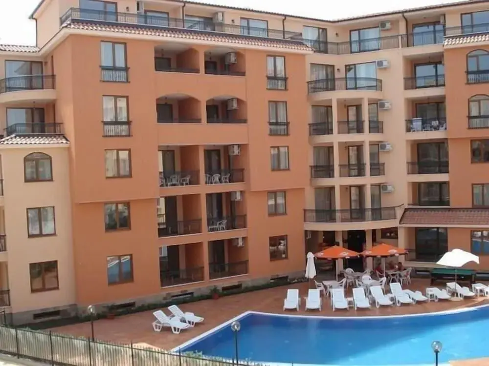 Солнечный берег: Aparthotel Efir 2