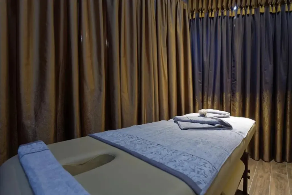 Варна: Hotel Elena 24h. - Все включено