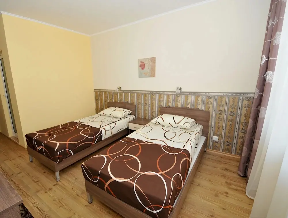 Равда: Hotel Radina