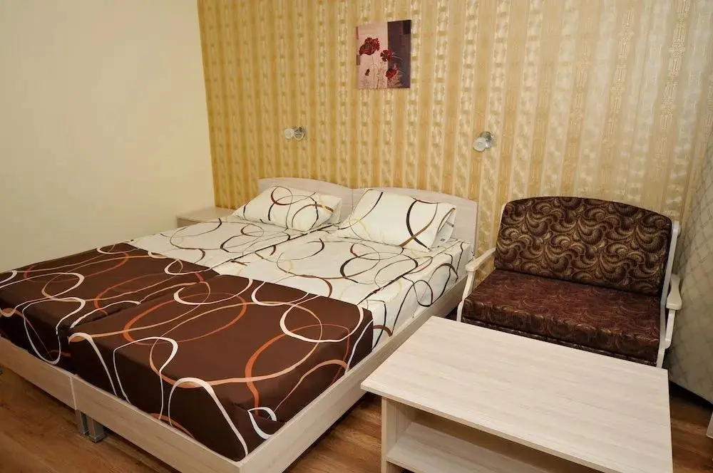 Равда: Hotel Radina