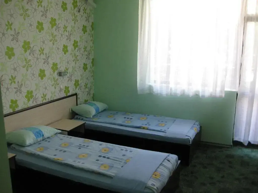 Равда: Family Hotel Iceberg