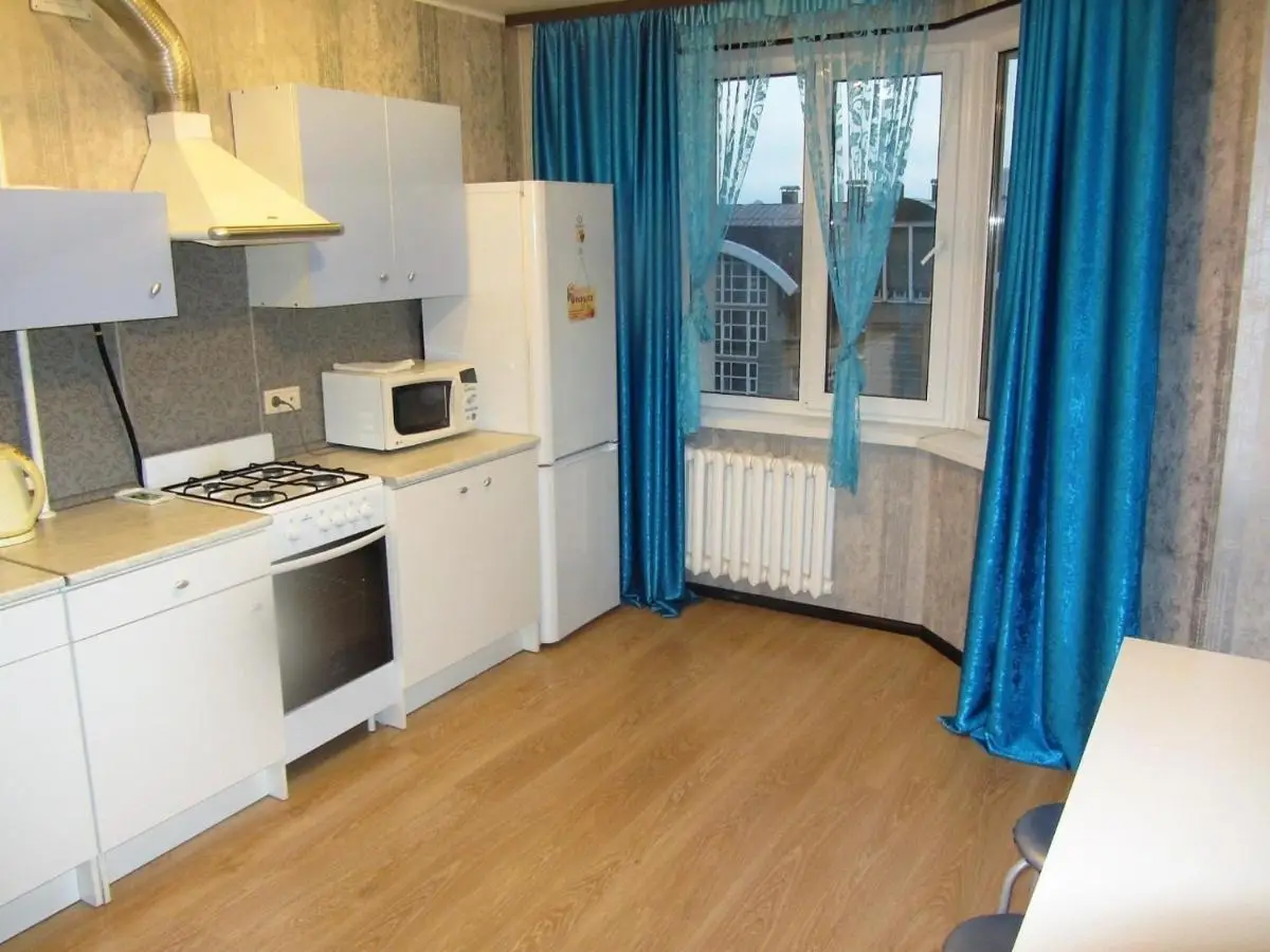 Уфа: Apartment Chernyshevskogo 71/1