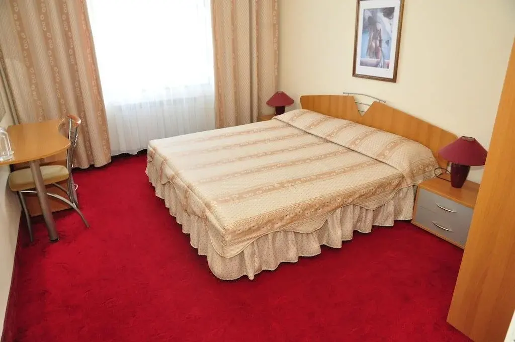 Боженци: Balneo Hotel Lyulyatsi