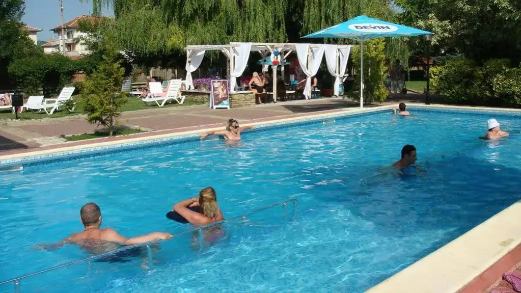 Карлово: Balneo Hotel Stryama