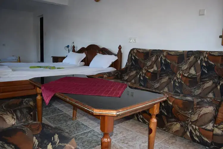 Троян: Sveta Gora Hotel