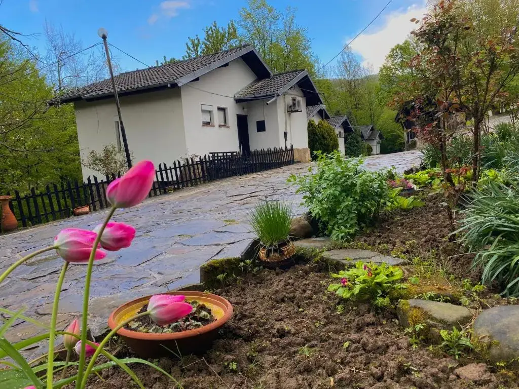 Троян: Sveta Gora Hotel