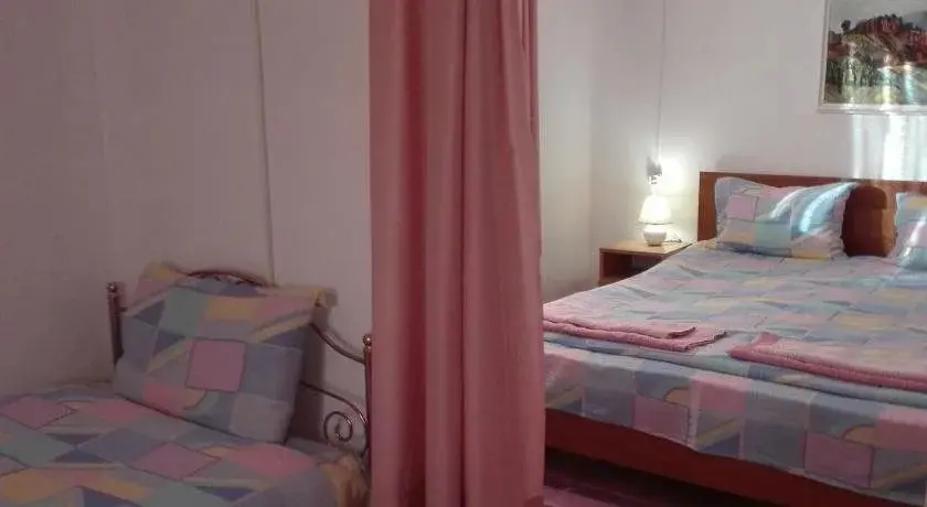 Извос: Villa Jun Guest House
