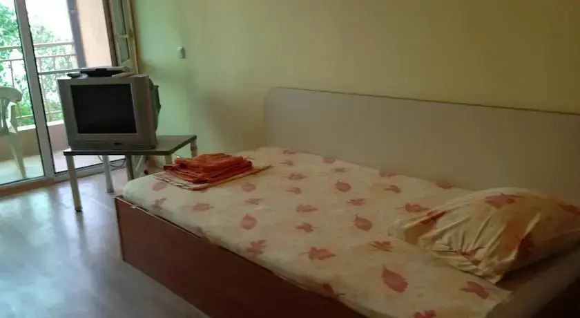 Поморие: California Apartment