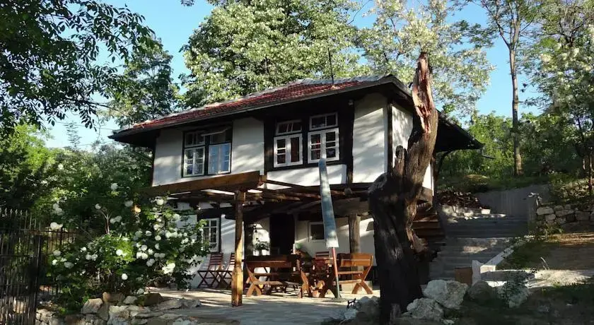 Боженци: Old House Lisec